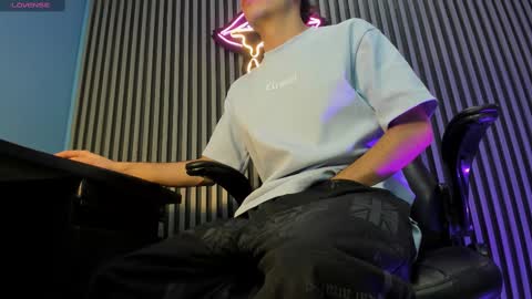 Sexy  Hot Kevin online show from 10-22-25, 09:25