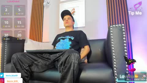 Sexy  Hot Kevin online show from 11-06-25, 11:48