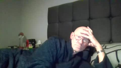 Snapshot of kevlooking4sez chatting on 01-25-25, 11:00 kevlooking4sez online show from 01-25-25, 11:00
