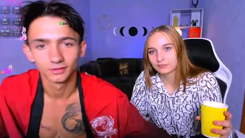 Snapshot of keylas_moan chatting on 09-17-25, 07:15 Keylas online show from 09-17-25, 07:15