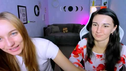 Snapshot of keylas_moan chatting on 09-19-25, 12:39 Keylas online show from 09-19-25, 12:39