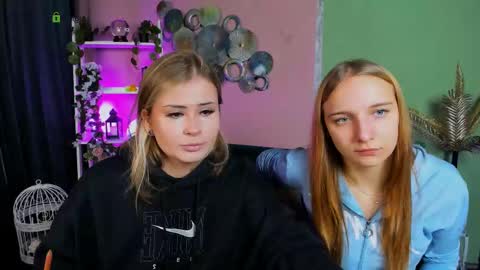 Snapshot of keylas_moan chatting on 10-15-25, 07:14 Keylas online show from 10-15-25, 07:14