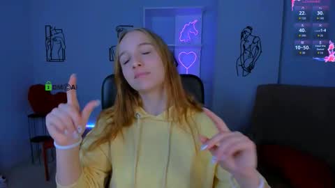 Snapshot of keylas_moan chatting on 10-18-25, 05:54 Keylas online show from 10-18-25, 05:54