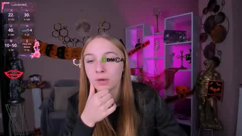 Snapshot of keylas_moan chatting on 10-21-25, 05:52 Keylas online show from 10-21-25, 05:52