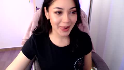 Snapshot of khal_girl chatting on 11-16-25, 09:31 Liss online show from 11-16-25, 09:31