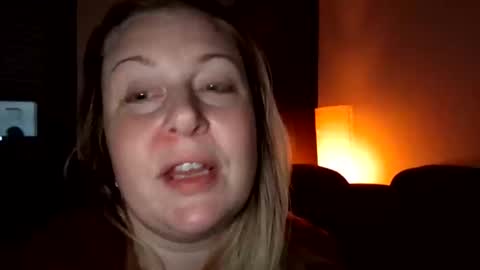 khaleesi0890 online show from 11-13-25, 09:47