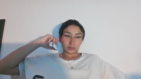 Snapshot of khaleesi_j chatting on 03-12-25, 12:15 khaleesi_j online show from 03-12-25, 12:15