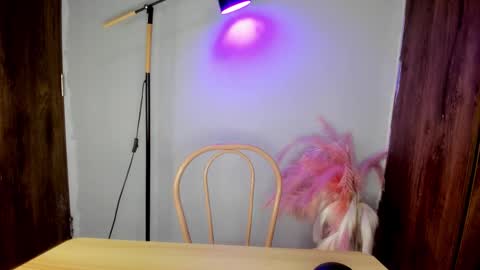 khate_smith online show from 03-01-26, 04:31