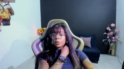 Snapshot of khenoryfranz chatting on 10-22-25, 03:51 Khenory online show from 10-22-25, 03:51