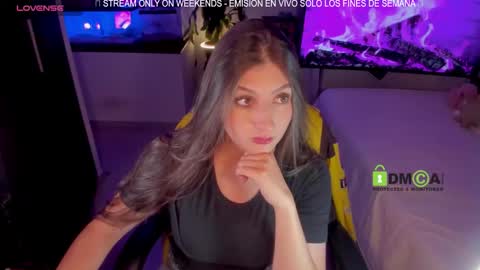 Khi.  online show from 12-17-25, 05:57