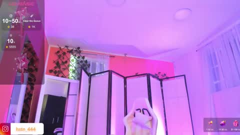 Khloe online show from 10-17-25, 01:03