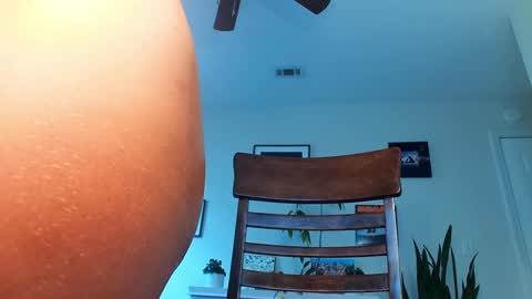 Khloe online show from 01-08-26, 07:16