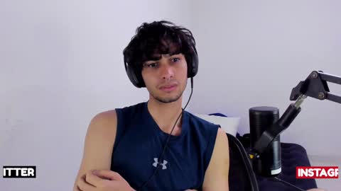 khozler_ online show from 12-08-24, 01:02
