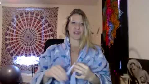 Snapshot of khwildnnout chatting on 12-11-24, 06:42 KELLYWILDNNOUT online show from 12-11-24, 06:42