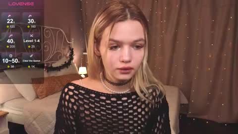 Kiana online show from 12-16-25, 05:56