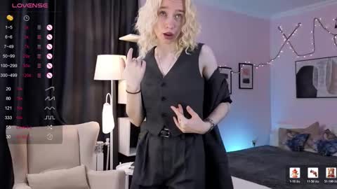 Snapshot of kiany_riv chatting on 02-27-26, 06:24 Sofia online show from 02-27-26, 06:24