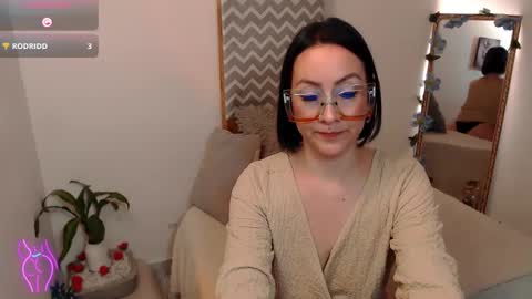 Kiara Bermont online show from 09-22-25, 03:47
