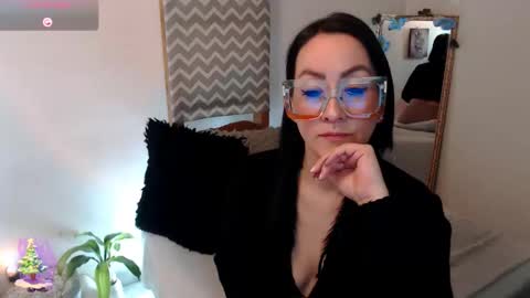 Kiara Bermont online show from 01-08-26, 12:29