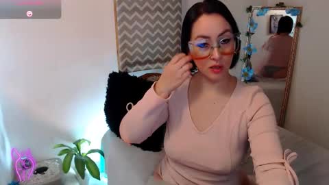 Kiara Bermont online show from 01-14-26, 12:44