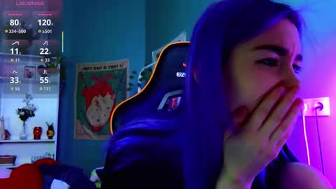 Kira online show from 11-14-25, 10:40