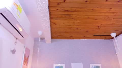 Kiara online show from 11-21-25, 10:08