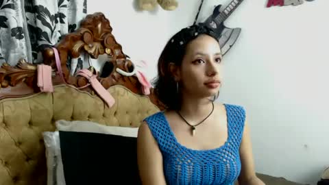 Snapshot of kiaralenon chatting on 12-02-24, 04:53 kiaralenon online show from 12-02-24, 04:53
