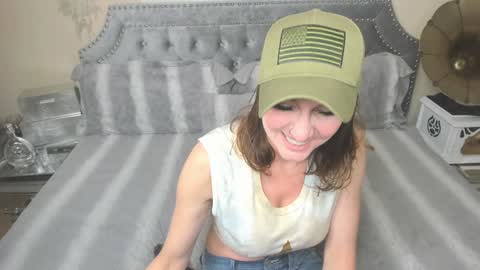 Kia Rose online show from 01-29-25, 05:40