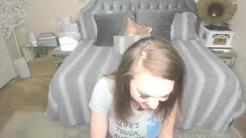 Kia Rose online show from 02-15-25, 12:37