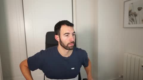 Snapshot of kiatog5 chatting on 03-11-25, 08:41 Manu online show from 03-11-25, 08:41