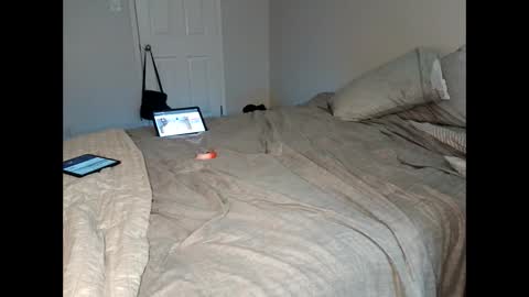 HunneysPlayRoom online show from 02-20-26, 08:05