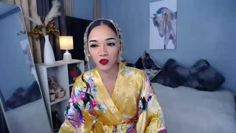 kieramoore online show from 01-10-25, 07:14