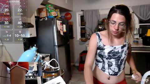 Kiersten online show from 11-04-25, 04:33