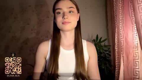 Ola my name is Lissa  Lets hit 10 Thumbs Up together   online show from 02-01-26, 04:49