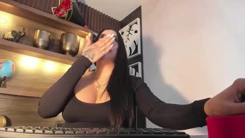 Kim online show from 02-20-26, 07:47