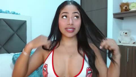 Snapshot of kiimrose69 chatting on 11-05-25, 02:44 Kim rose online show from 11-05-25, 02:44