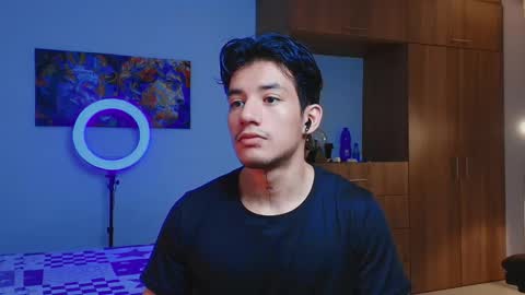 kikeruiz 19 online show from 12-18-25, 02:12