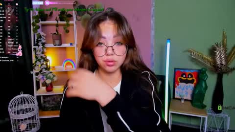 kiki_swan online show from 10-07-25, 08:33