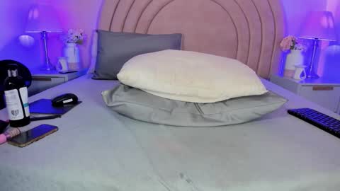 KI KI online show from 10-25-25, 08:00