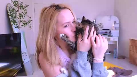 kikikarma online show from 03-24-26, 12:21