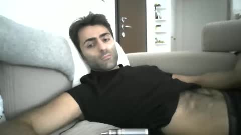 kikkus01 online show from 10-25-25, 02:02