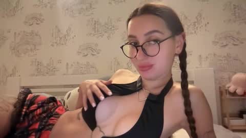 Snapshot of kikkymoore chatting on 10-01-25, 09:21 Kayli online show from 10-01-25, 09:21