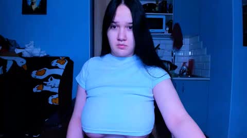 Snapshot of killa_mila_ chatting on 12-30-24, 03:02 Killa online show from 12-30-24, 03:02