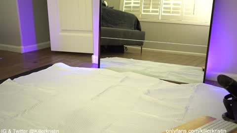 Snapshot of killerkristin_ chatting on 12-06-24, 05:33 Kristin online show from 12-06-24, 05:33