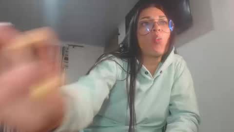 Snapshot of killey_saints chatting on 10-17-25, 12:58 killey online show from 10-17-25, 12:58