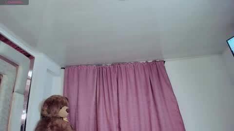 Nicole. online show from 10-30-25, 02:57