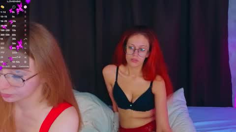 Snapshot of kim__dunn chatting on 10-27-25, 07:29 CatherineBarkJamieWallace online show from 10-27-25, 07:29