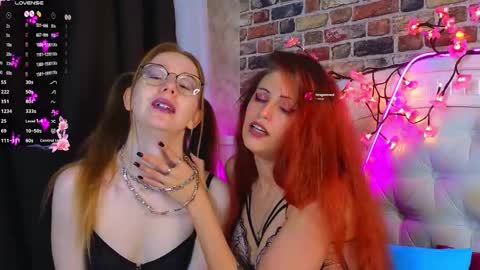 Snapshot of kim__dunn chatting on 11-20-25, 07:35 CatherineBarkJamieWallace online show from 11-20-25, 07:35