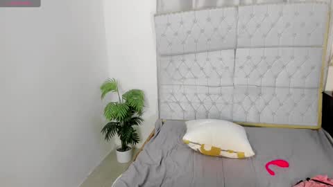 Kimmy online show from 02-09-25, 05:54