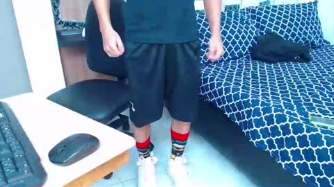 KIM online show from 11-20-25, 03:01