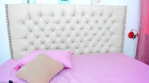 Snapshot of kim_eli chatting on 12-28-24, 07:43 kim_eli online show from 12-28-24, 07:43